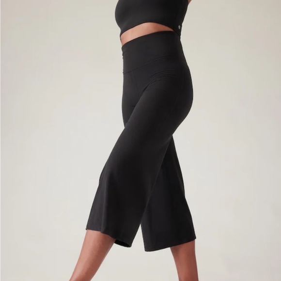 Athleta Pants - Athleta Elation Wide Crop Pant